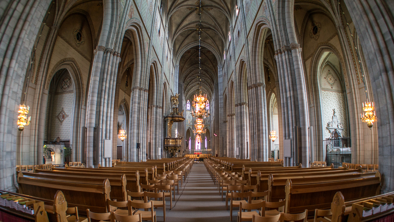 Uppsala Cathedral Is Ready For Every Scenario With Iconyx Columns