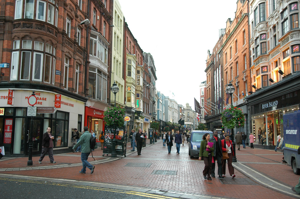 Trinity College Dublin Ireland DUB Dublin Grafton Street shops