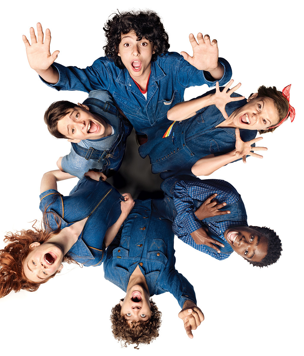 Stranger Things Cast At New York Magazine Photoshoot Wallpaper