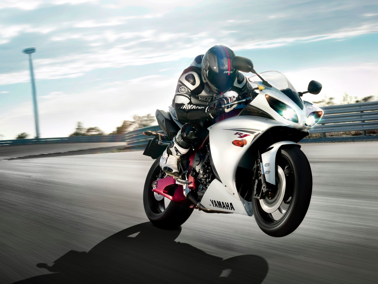 Yzf R1 Yamaha Motorcycles Hires Desktop Wallpaper