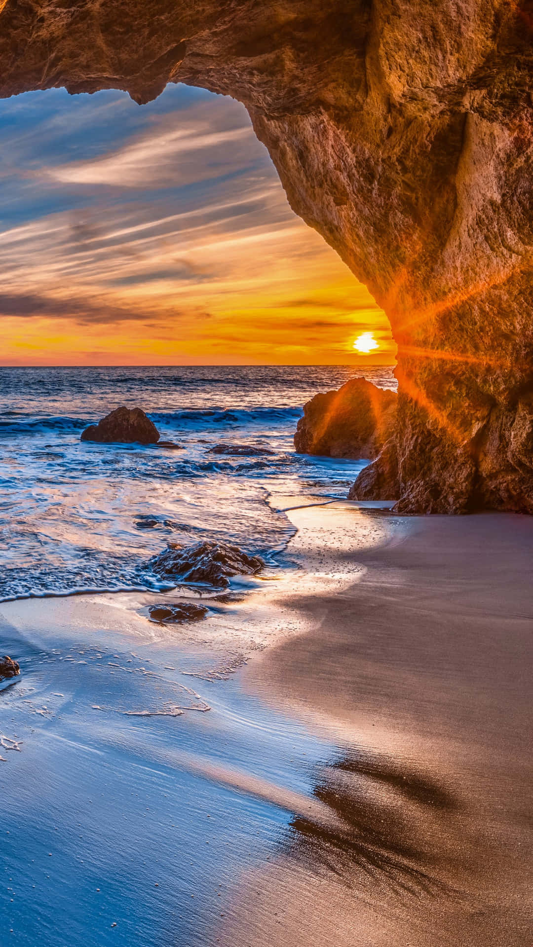 iPhone X Malibu Background Sunset In Cave Wallpaper