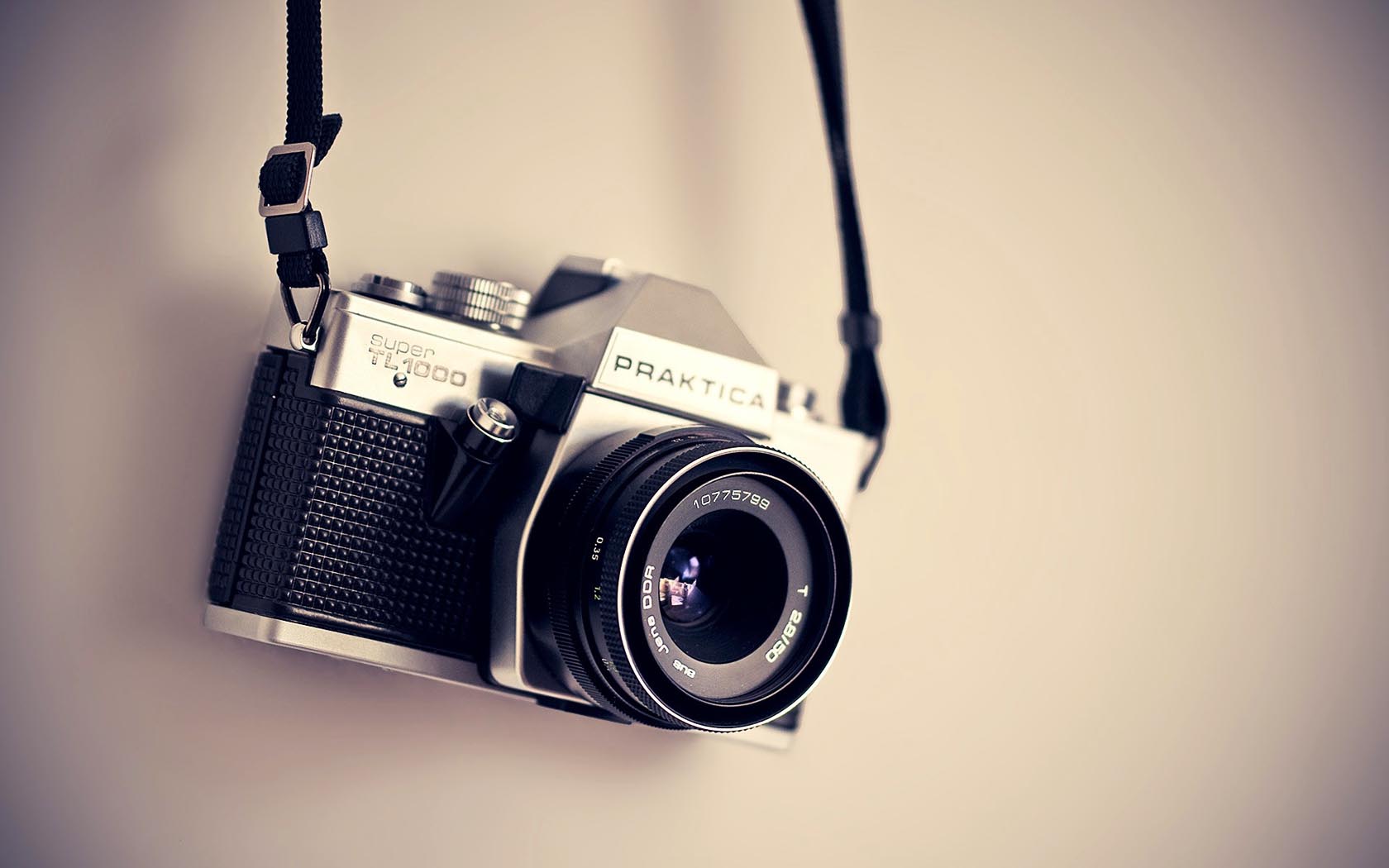 HD Camera Wallpaper