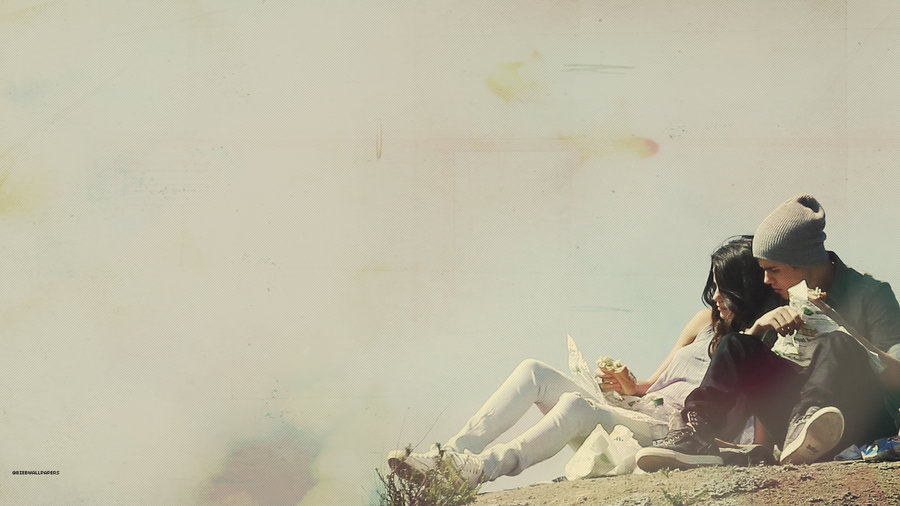 Justin Bieber Jelena Desktop Wallpaper By Bieberwallpaper On