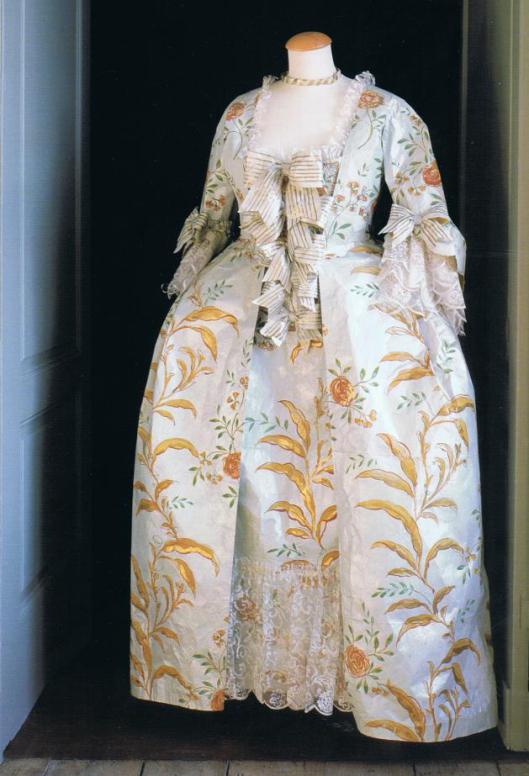 Free download antique wallpaper [629x923] for your