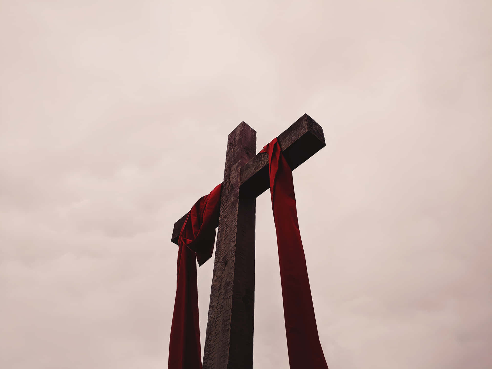 Find Peace And Balance With Aesthetic Cross Wallpaper