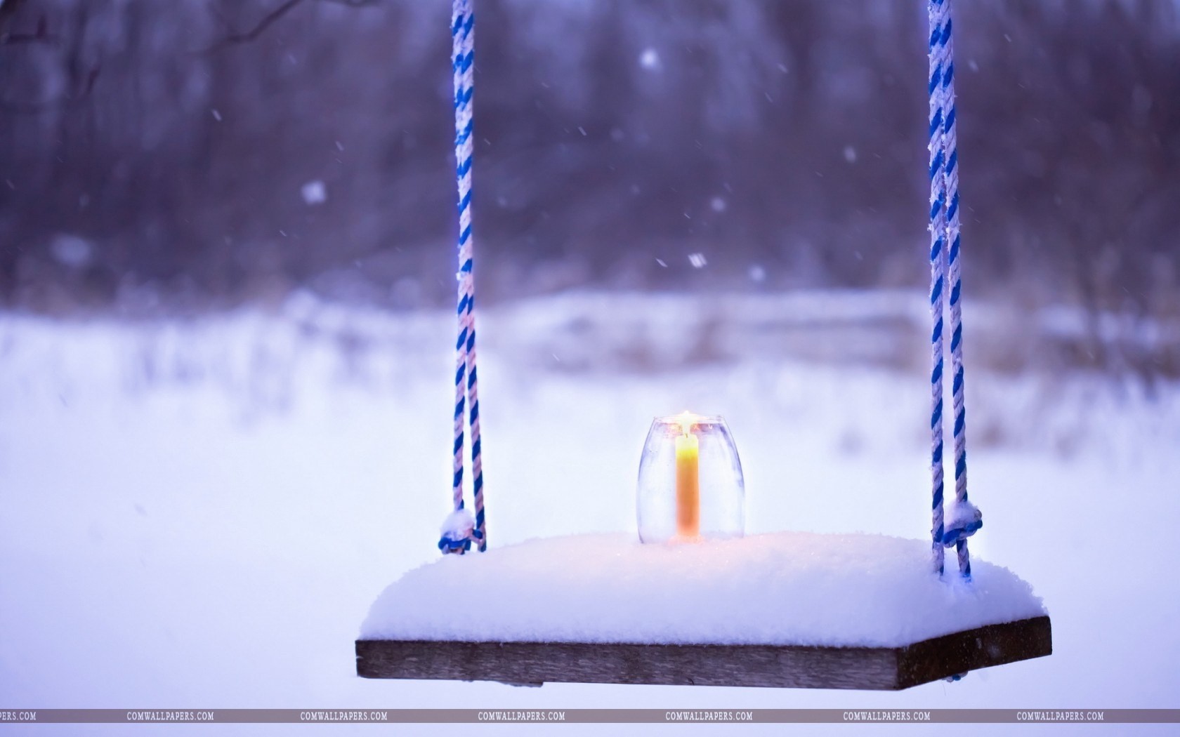 Swing Candle Winter Wallpaper