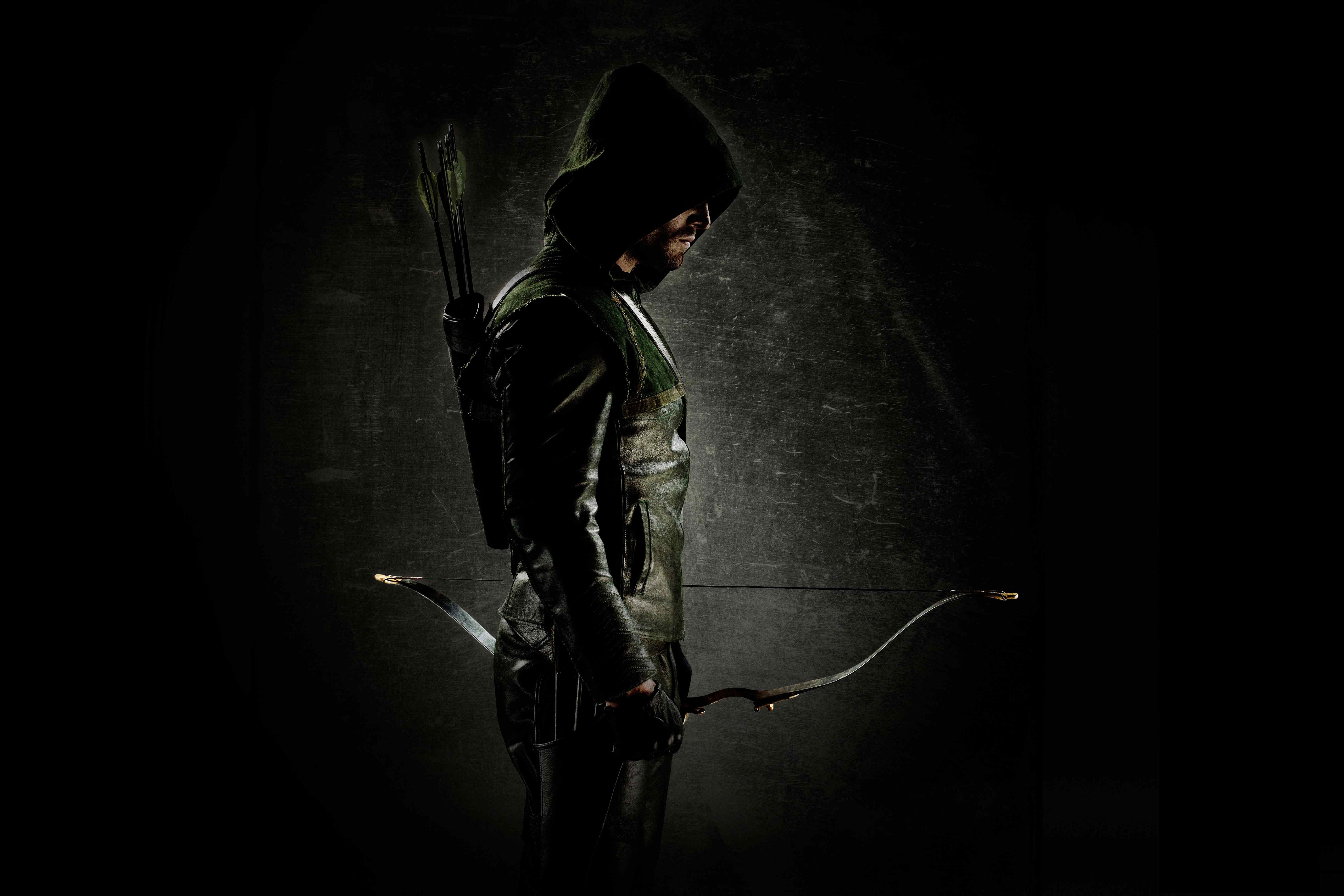 First Look Green Arrow In The Cw S