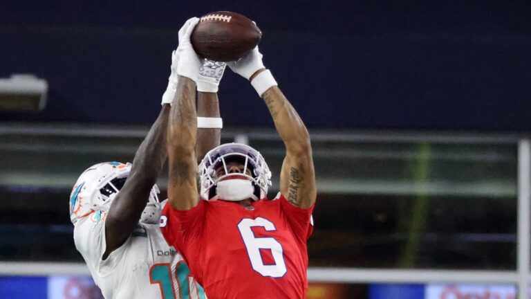 Patriots Rookie Christian Gonzalez Draws High Praise From Ty Law Wallpaper