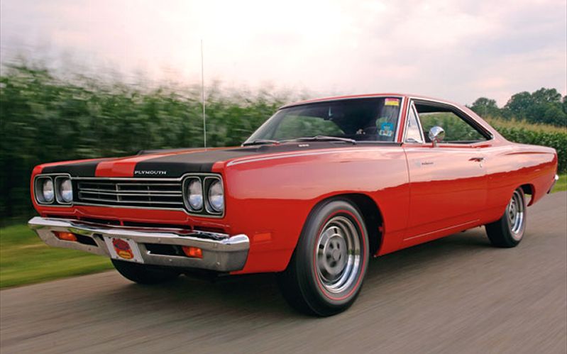 Plymouth Road Runner Driving Photo