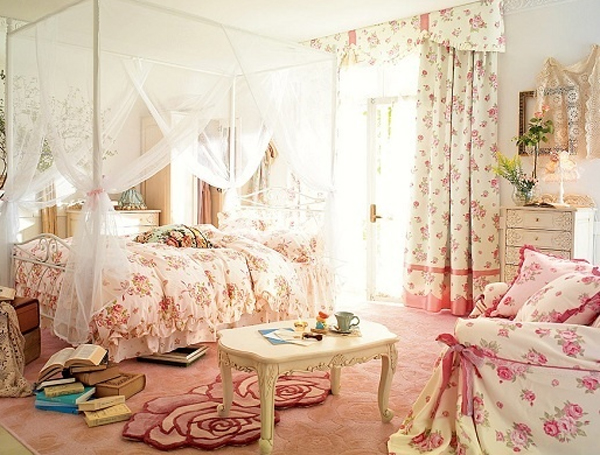 Gallery of 20 Floral Bedroom Ideas with Wallpaper Theme 600x455