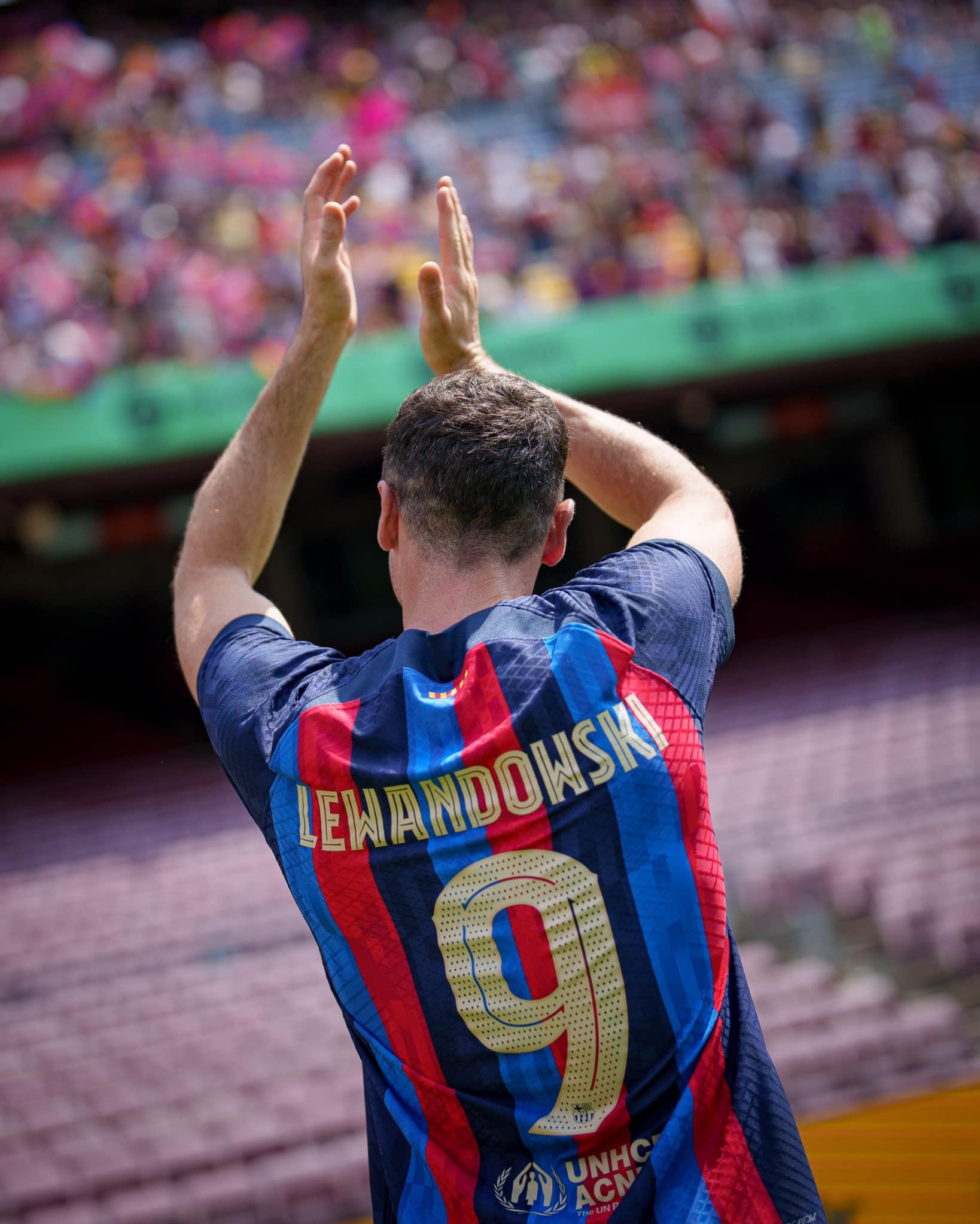 Never stop dreaming FC Barcelona   Robert Lewandowski