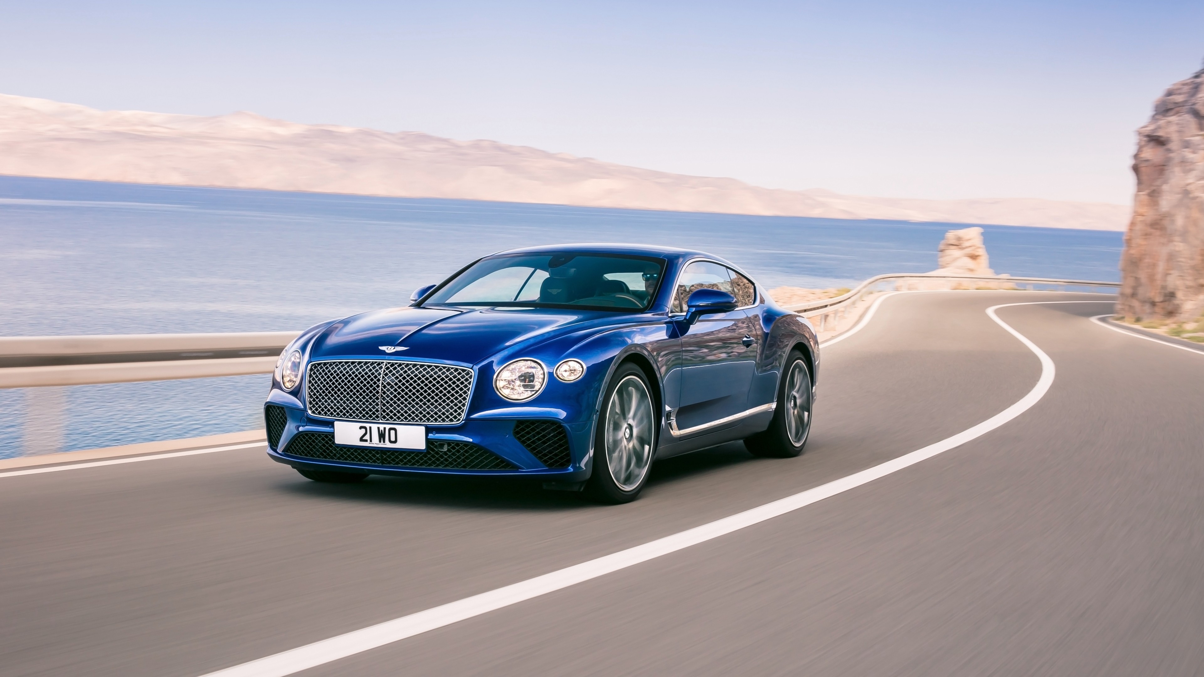 Bentley Continental Gt 4k Outdoor Wallpaper