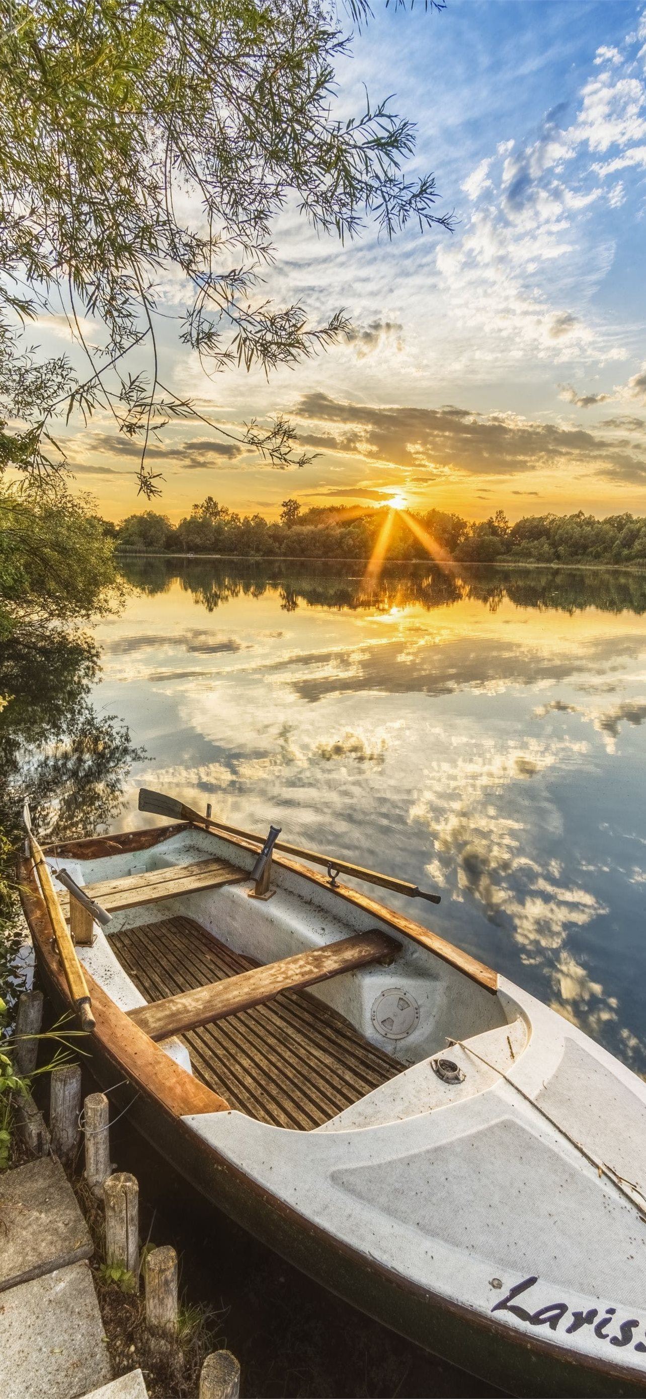 Fishing iPhone Wallpaper