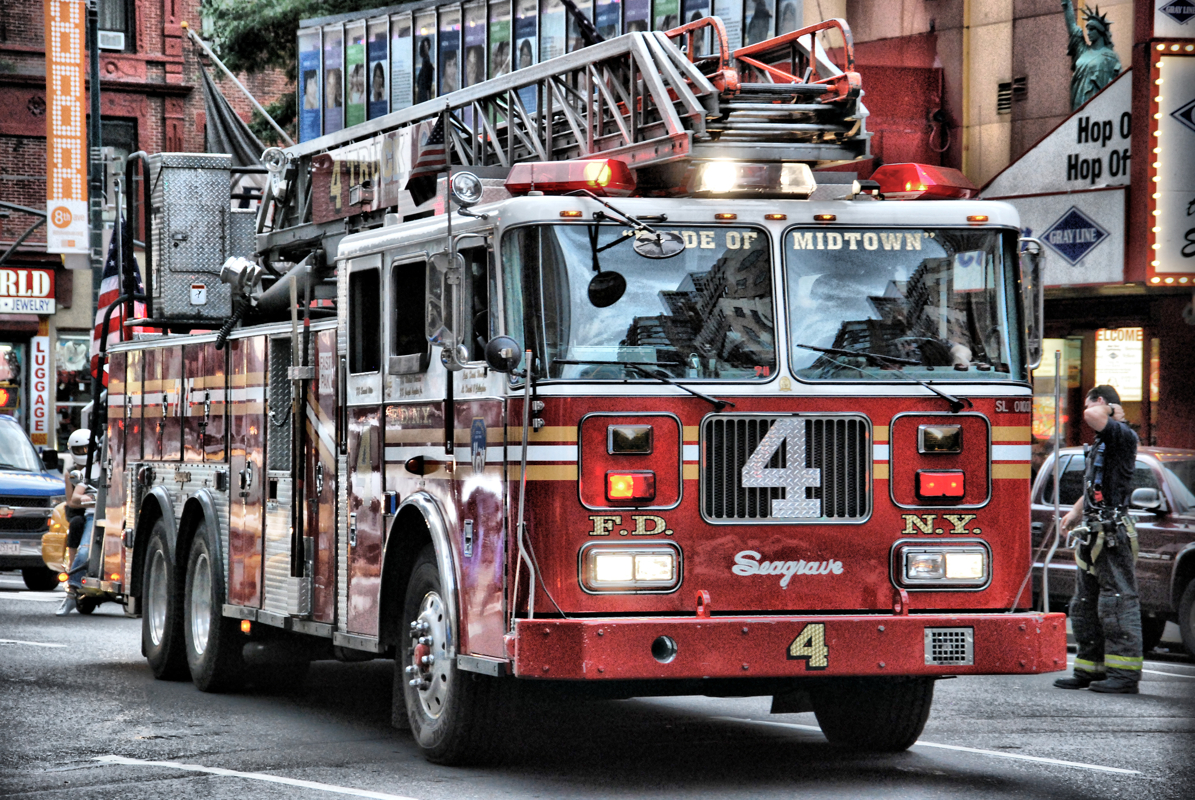 Seagrave Fire Truck Engine Fireman HDr Wallpaper
