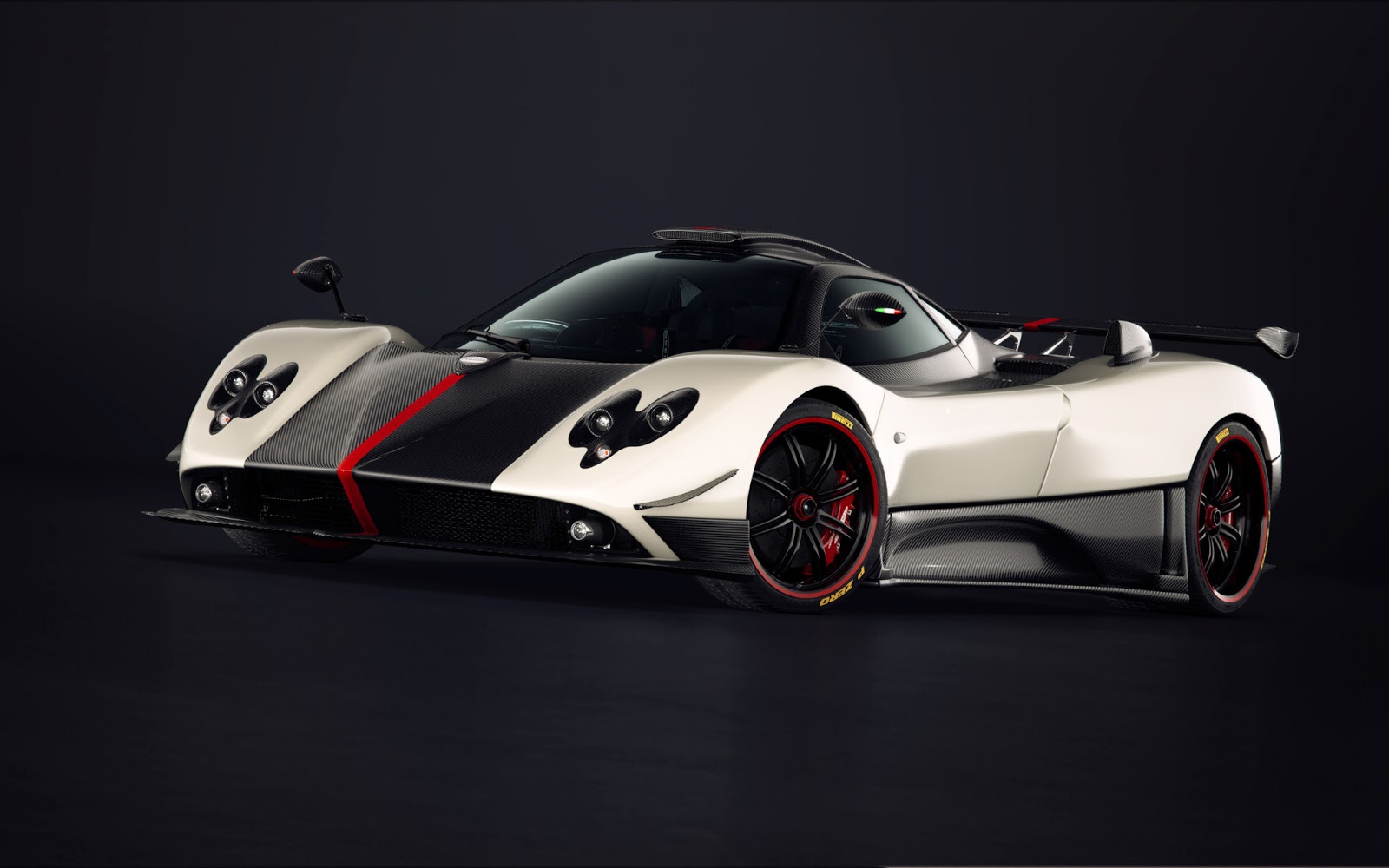 Cool Pagani Zonda R Wallpaper