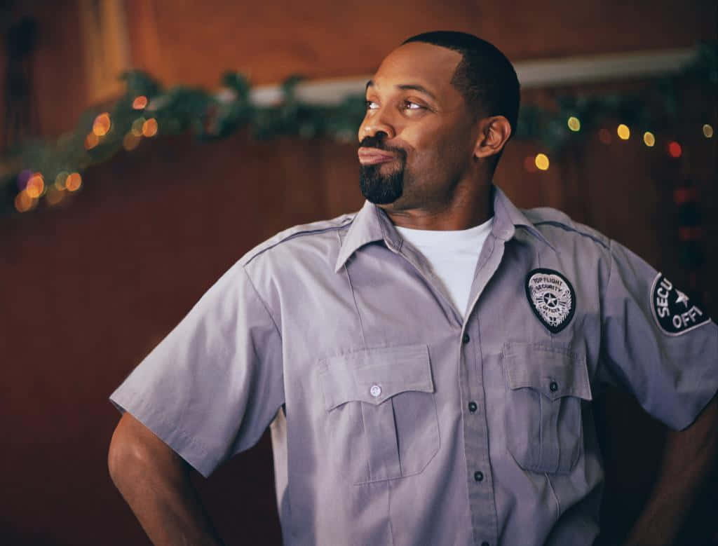 Mike Epps Is An American Comedian Actor Writer And Rapper Wallpaper
