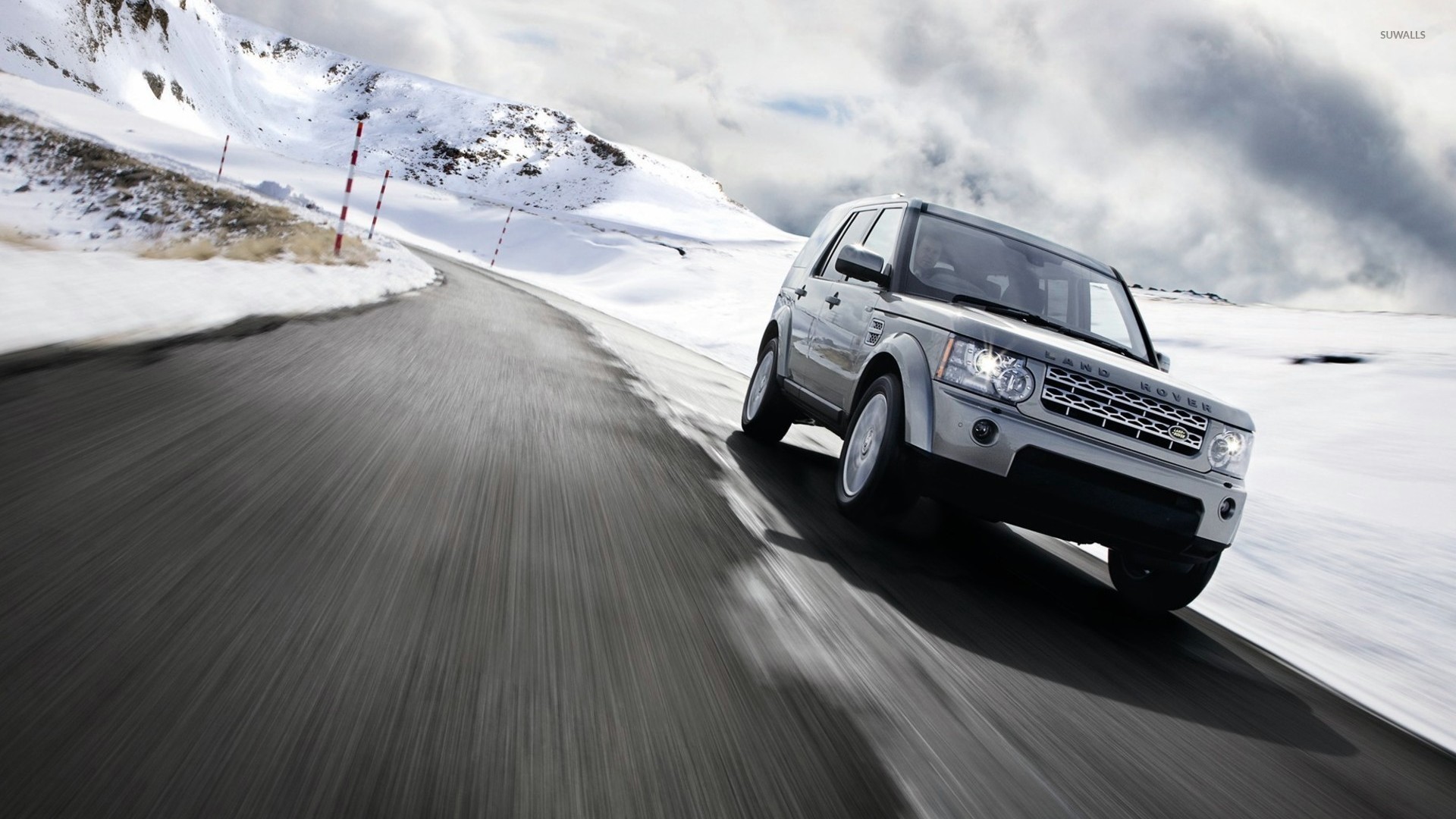 Land Rover Discovery Wallpaper Car