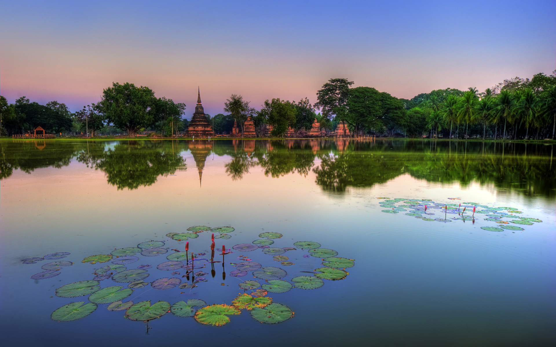 Sukhothai Historical Park Thailand Wallpaper HD