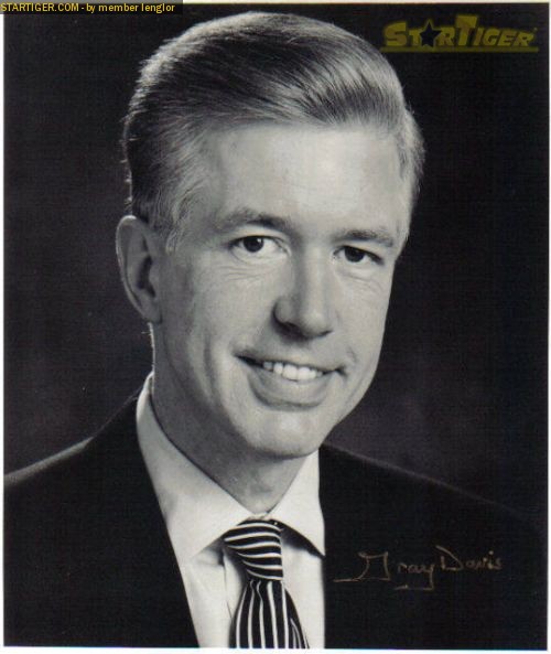 Gray Davis Autograph Collection Entry At Startiger Wallpaper