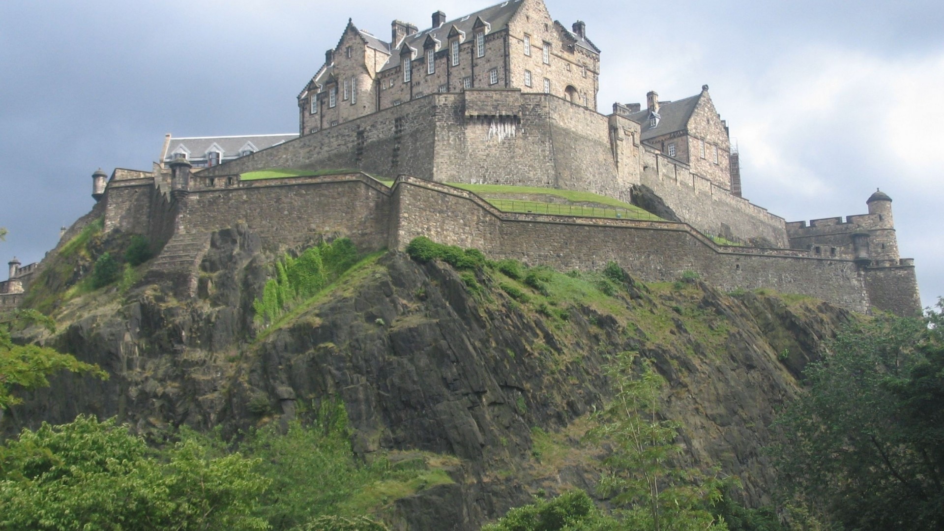 Edinburgh castle scotland Wallpaper