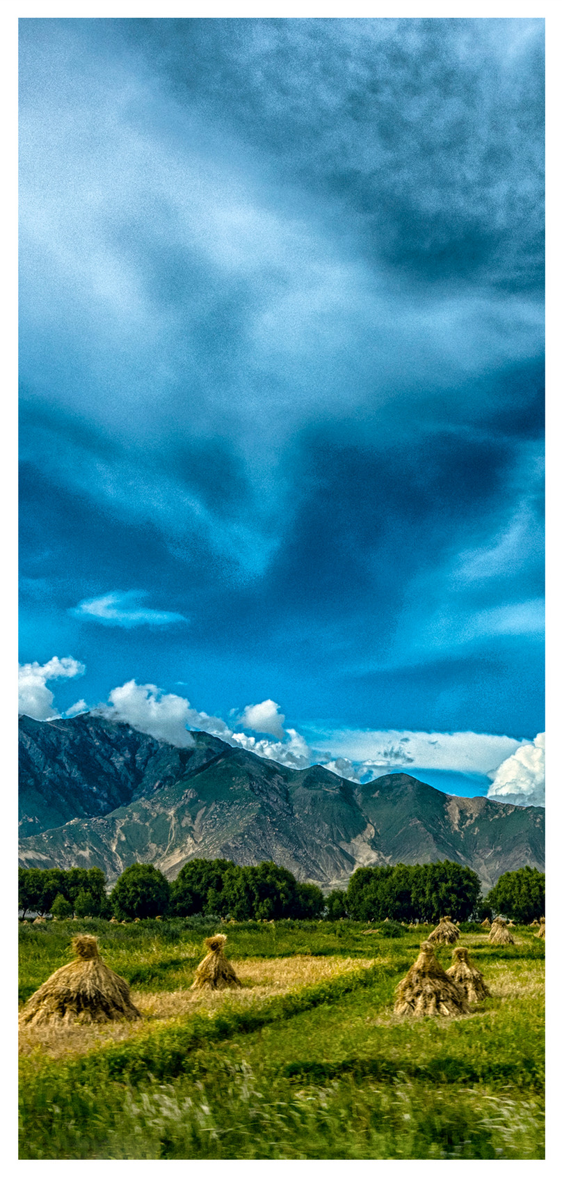 Lhasa Mobile Wallpaper Background Image