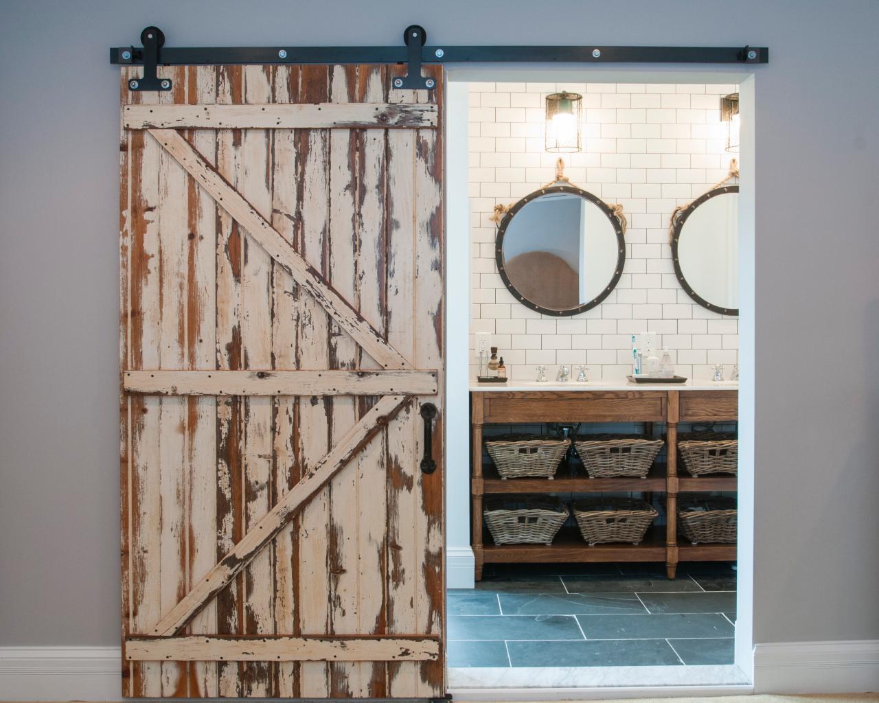 Farmhouse Bathroom Wallpaper Ideas