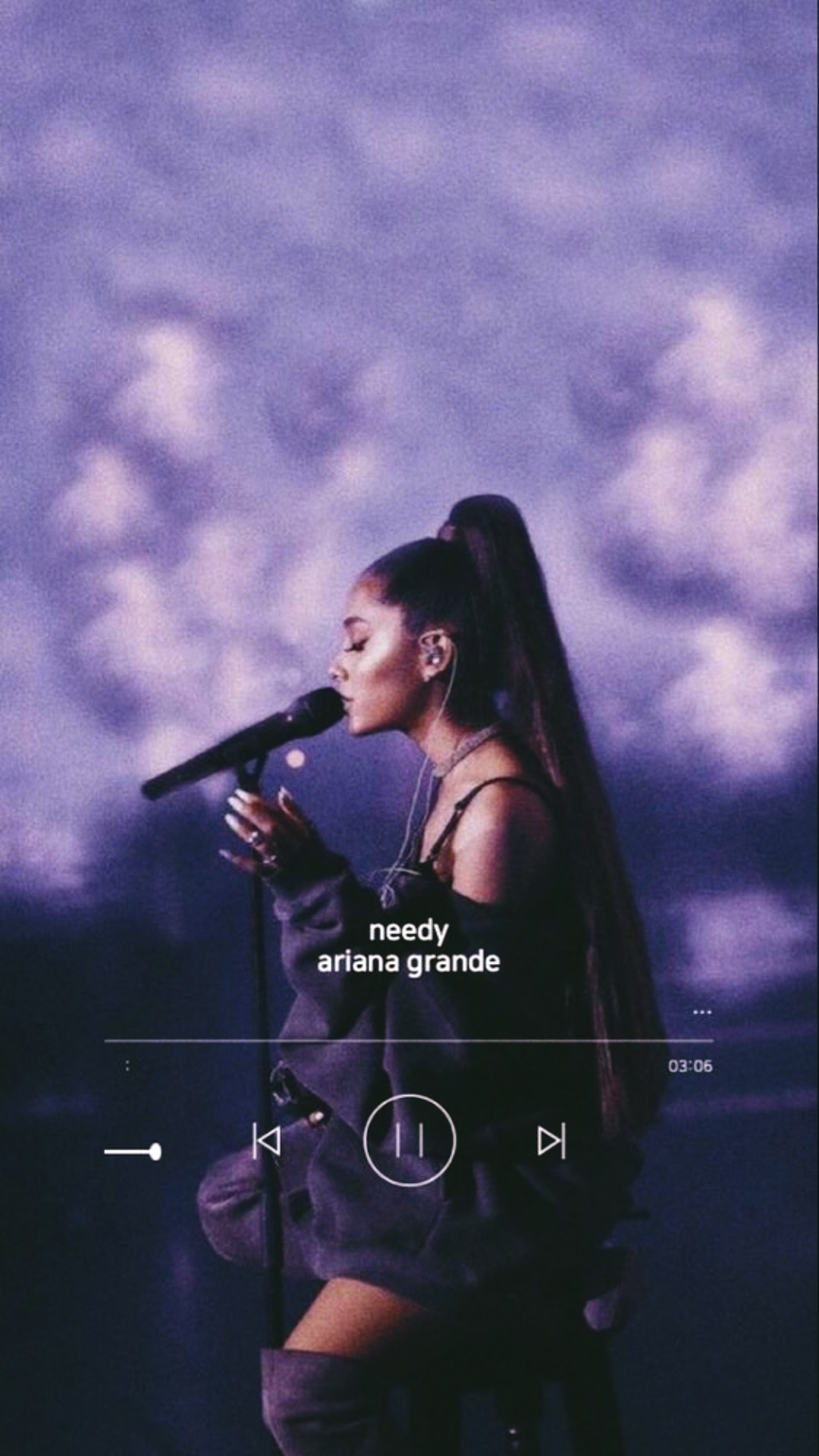 Wallpaper Ariana Grande