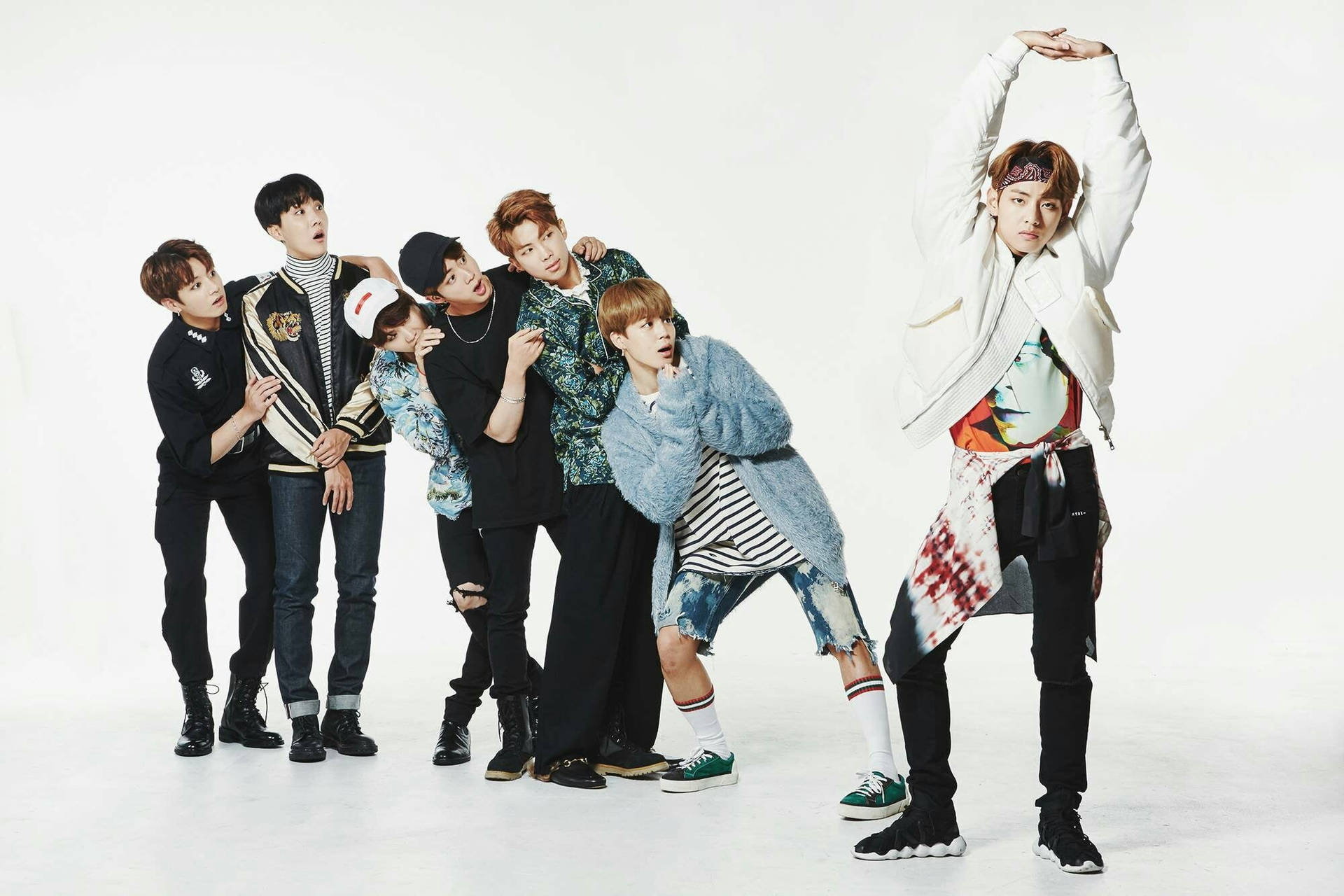 Cool Bts Laptop Wallpaper