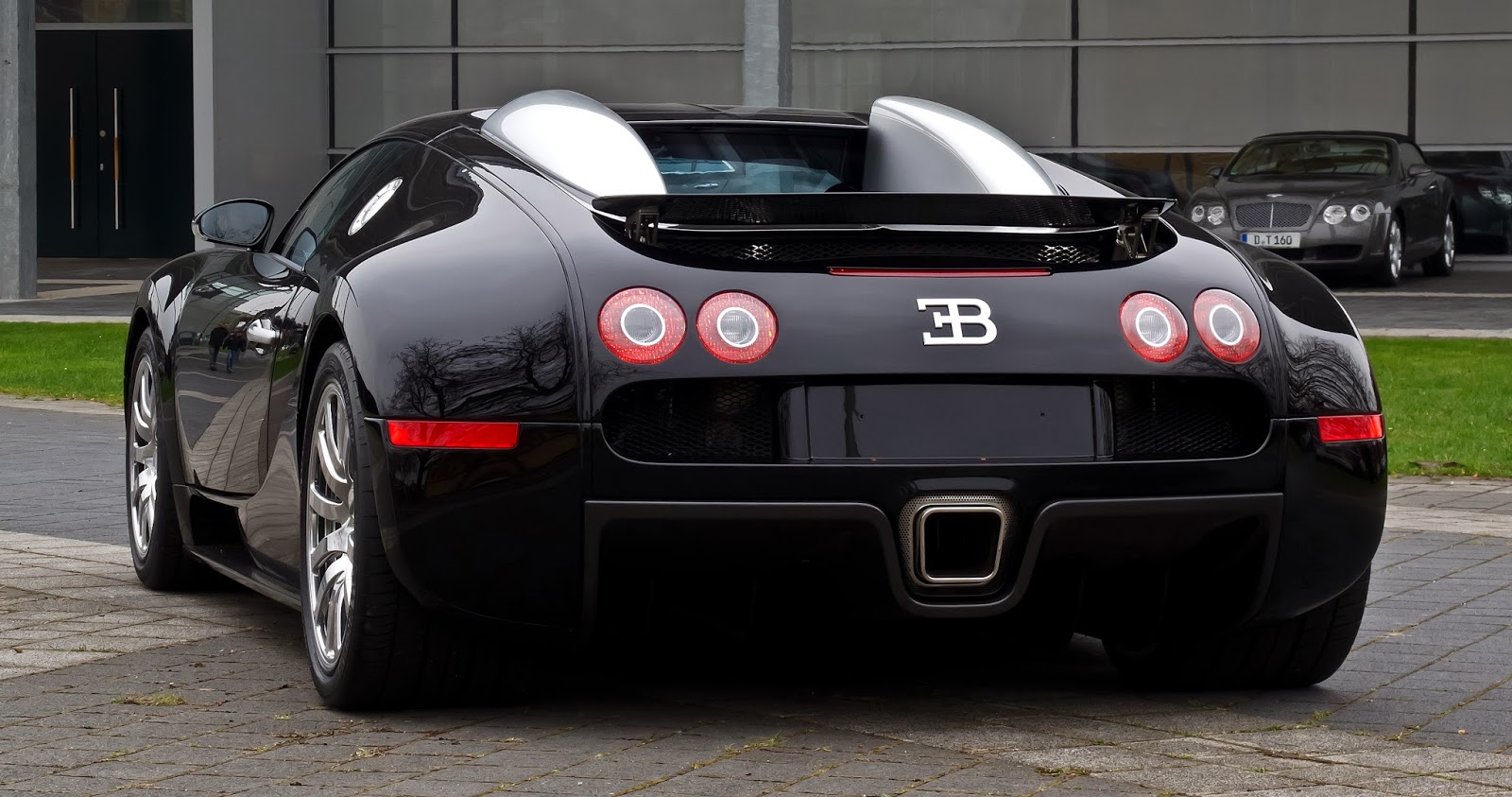 HD Cars Wallpaper Bugatti Veyron