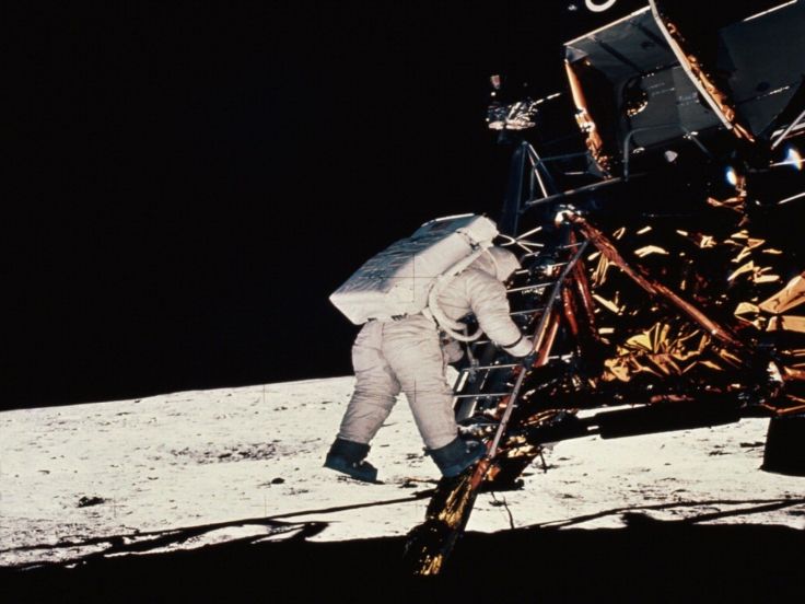 Moon Astronaut Man Nasa America Mission Apollo Wallpaper Background