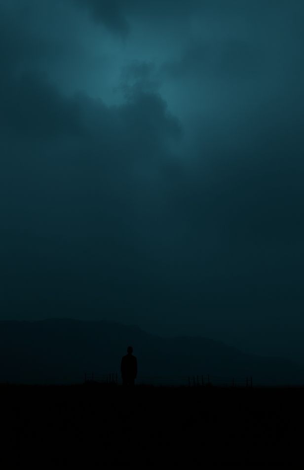 Dark Netflix Wallpaper