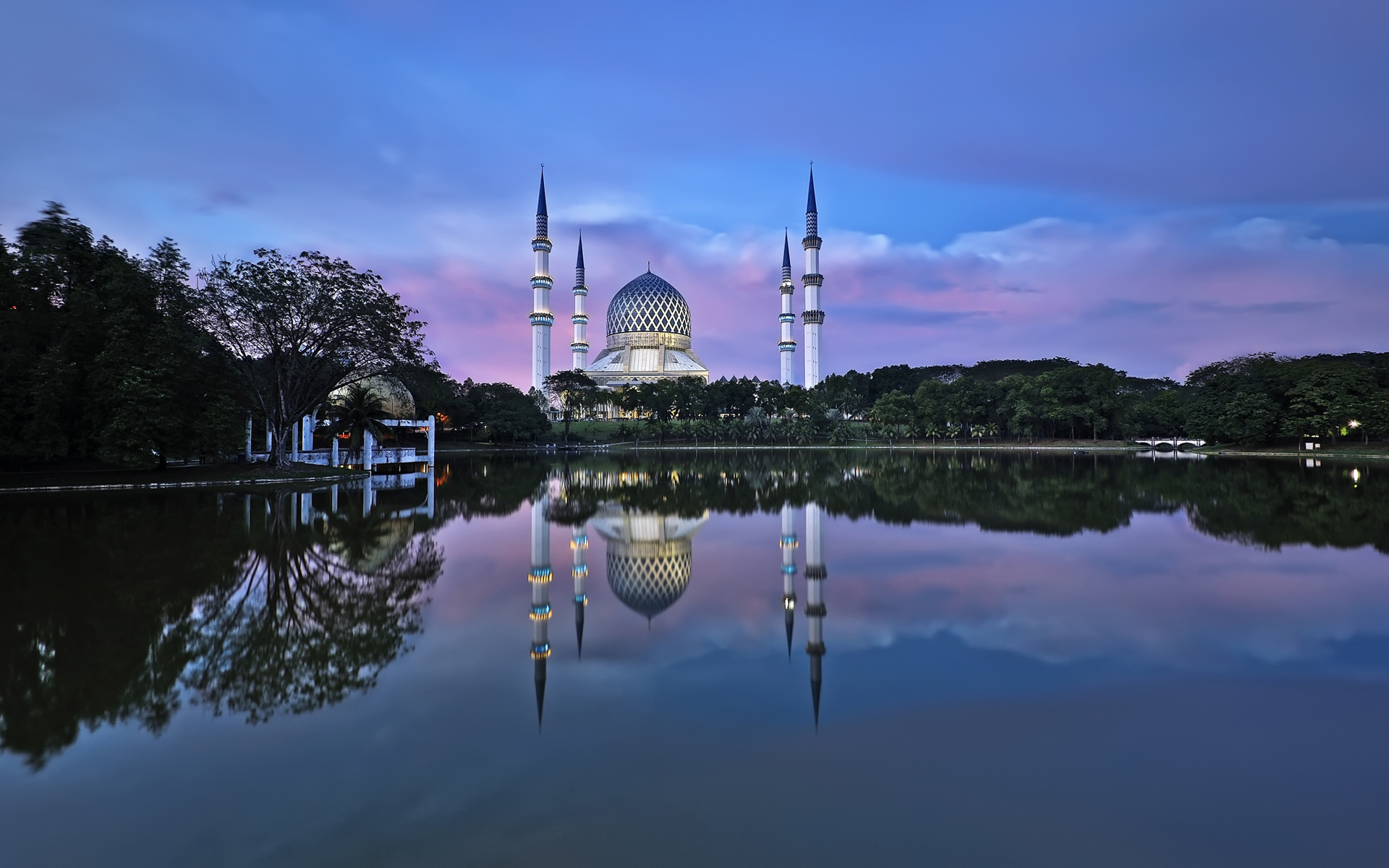 Malaysia Selangor Water Reflection HD Wallpaper Pictures
