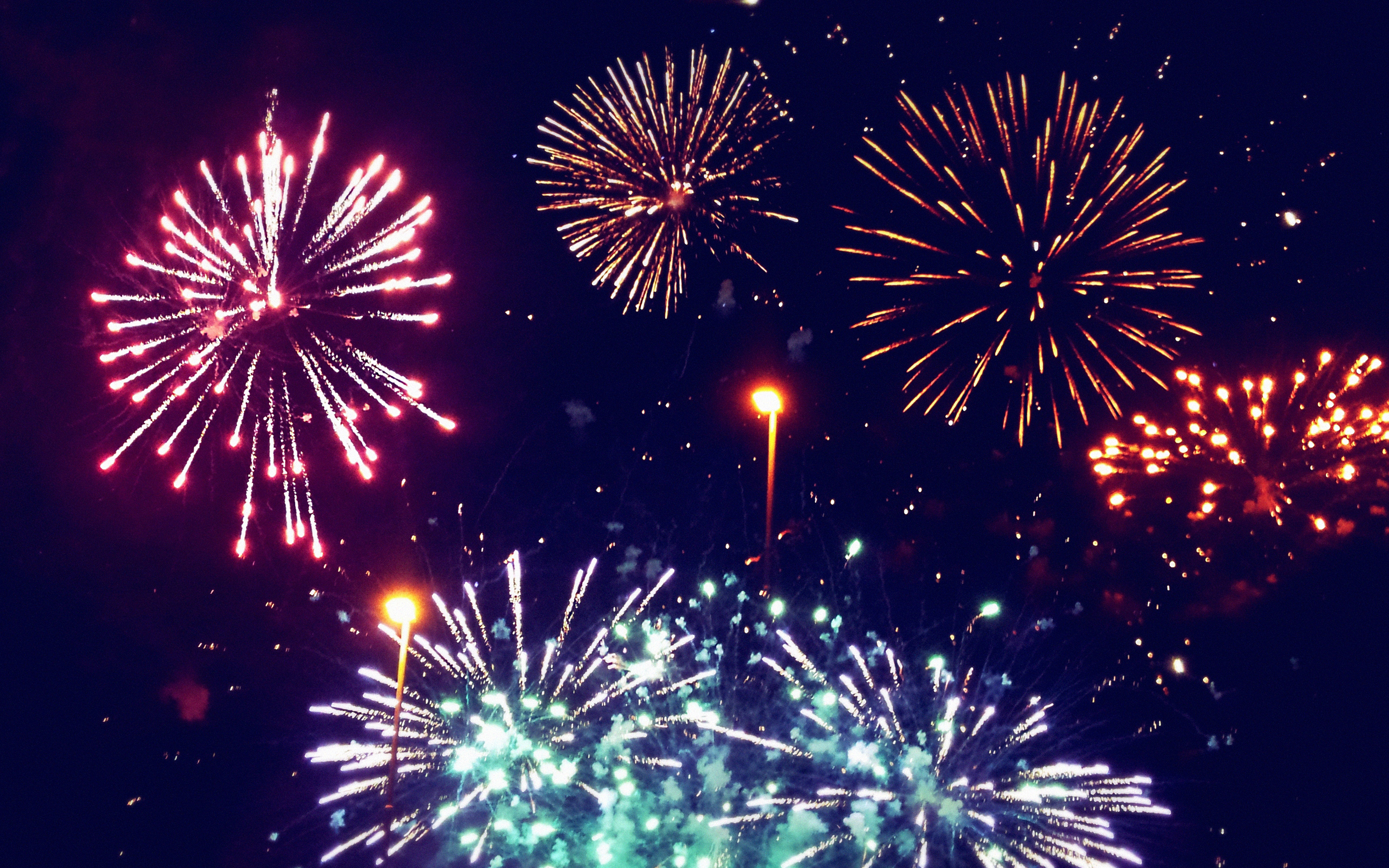 Fireworks Happy New Year Wallpaper Full HD