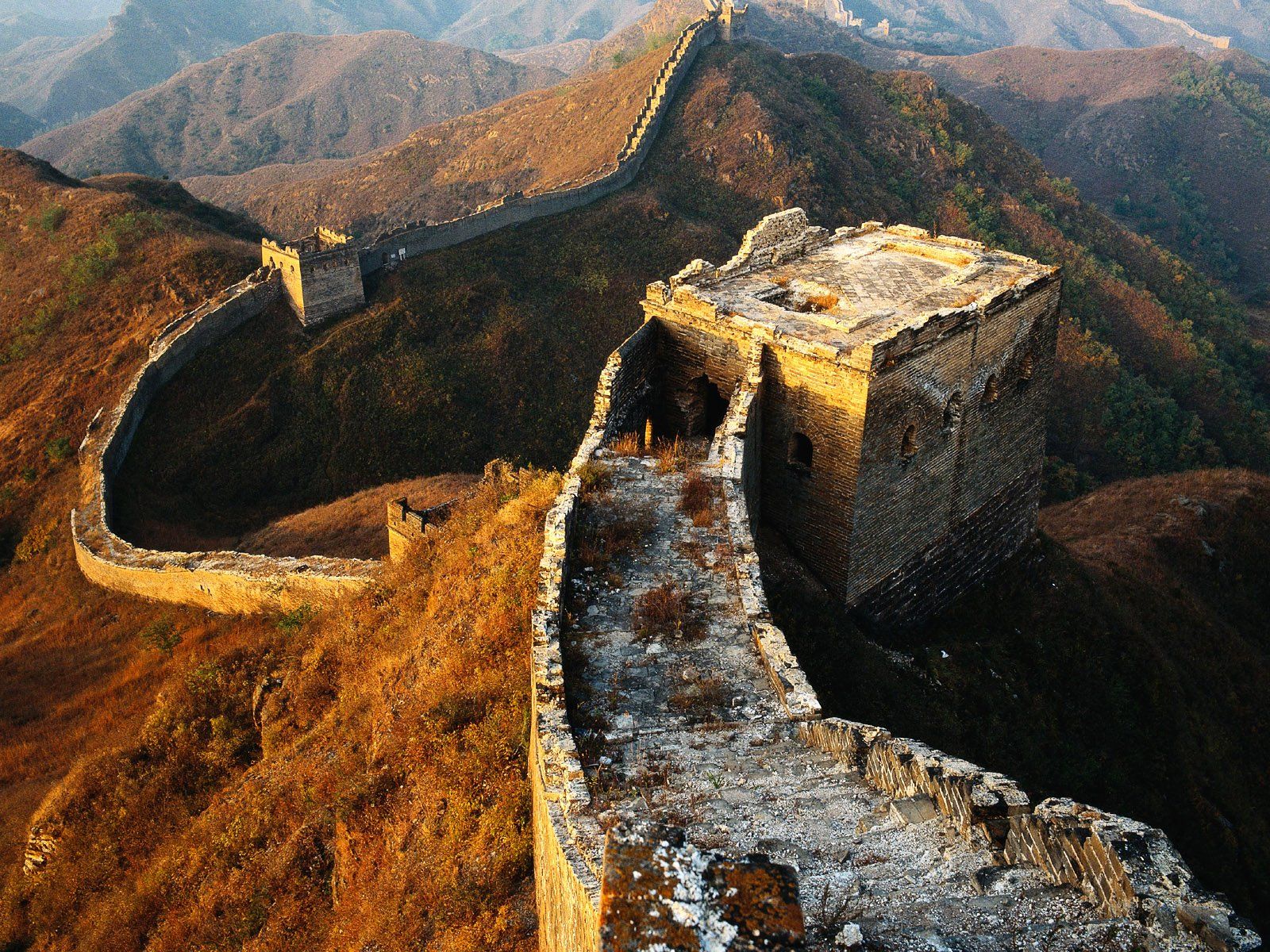 The Great Wall Of China Runs From Shanhaiguan In East To Lop