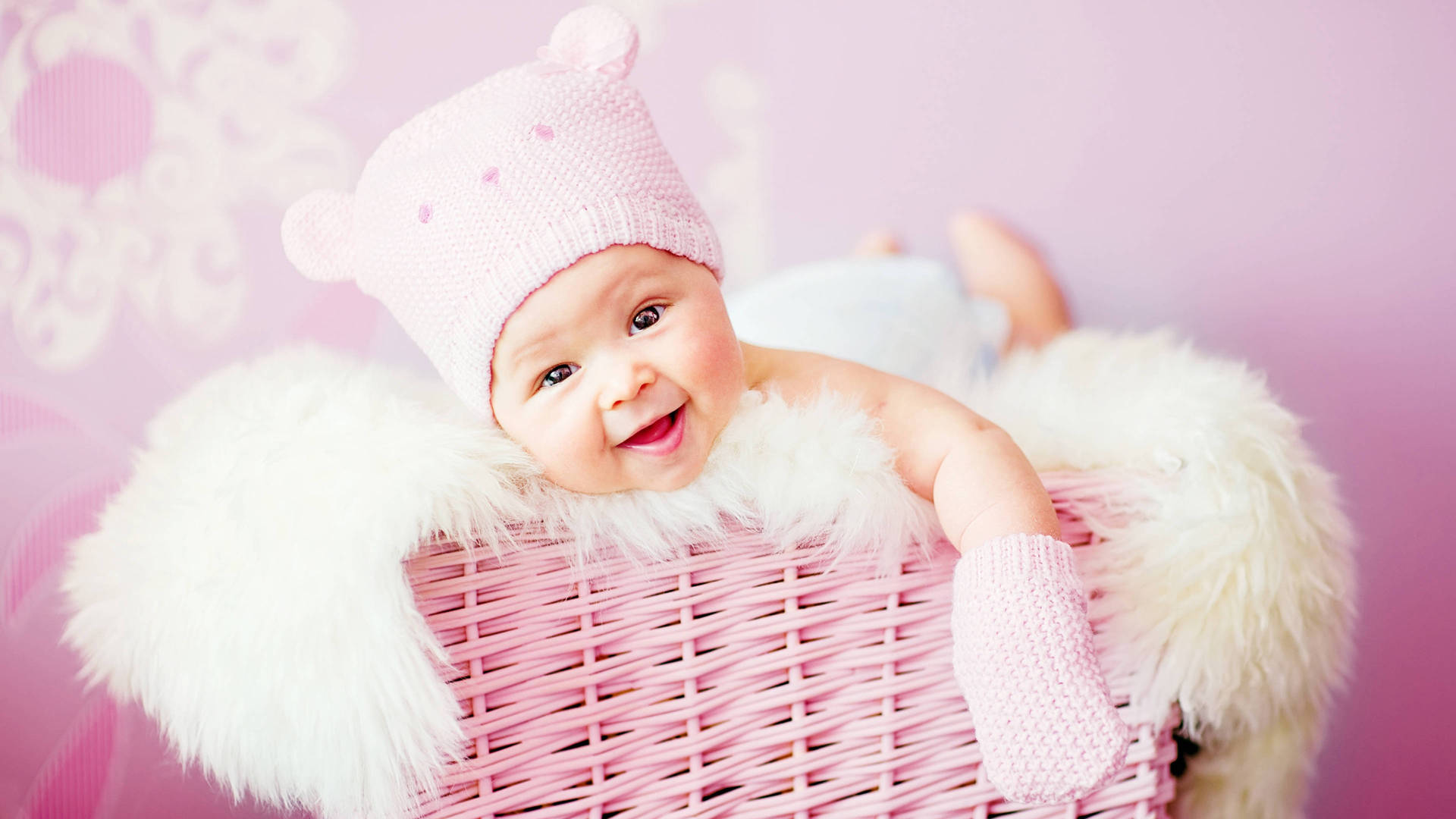 Baby Girl Wallpaper