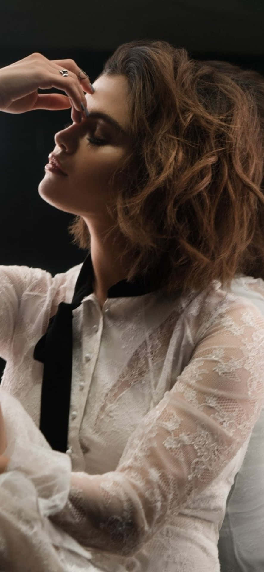 Selena Gomez iPhone Wallpaper