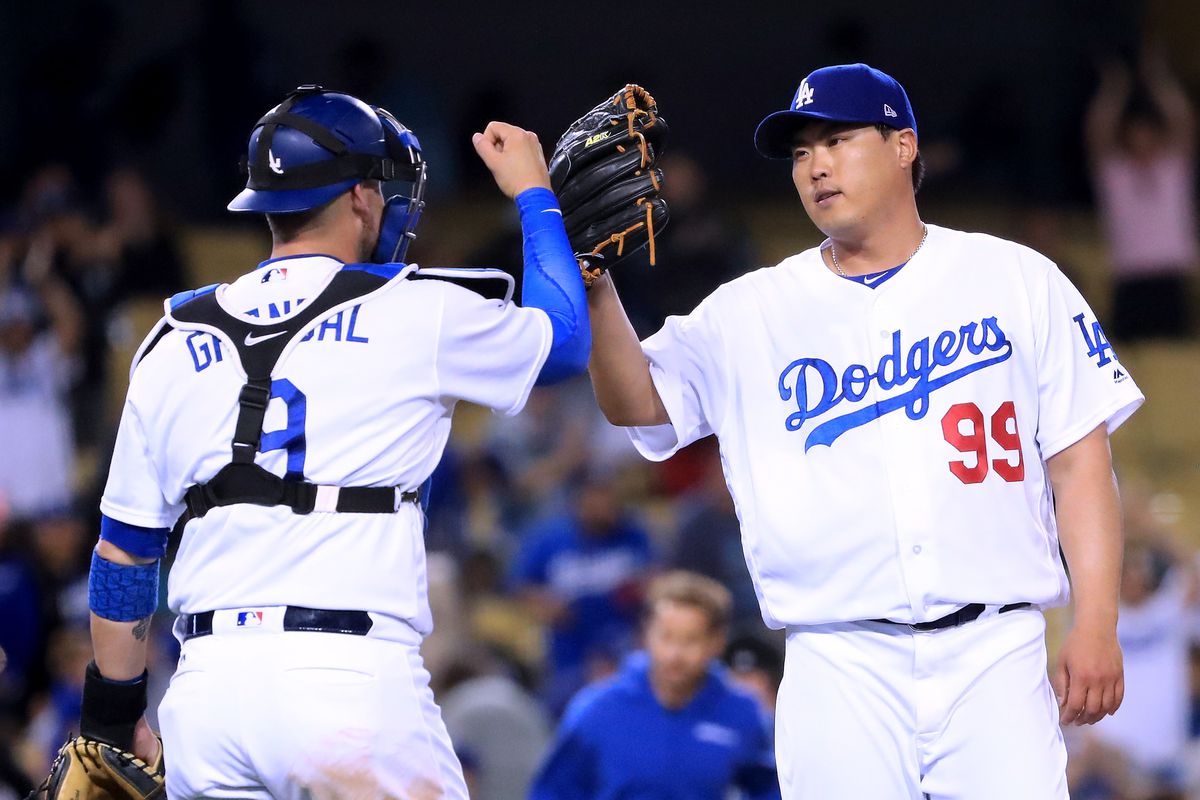 Dodgers Extend Qualifying Offers To Grandal And Ryu True Blue La
