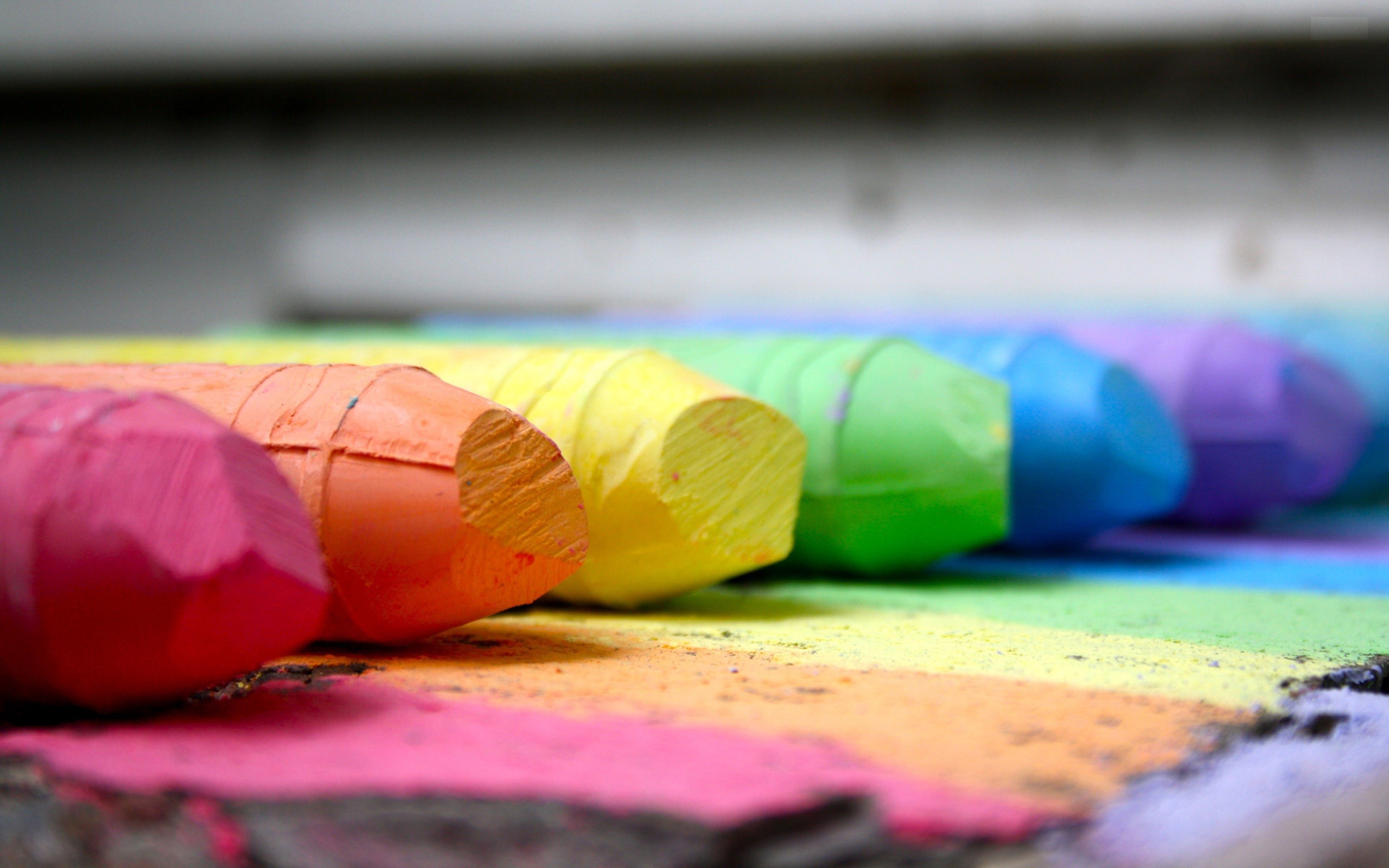 Colored Crayons Macro Desktop Pc And Mac Wallpaper