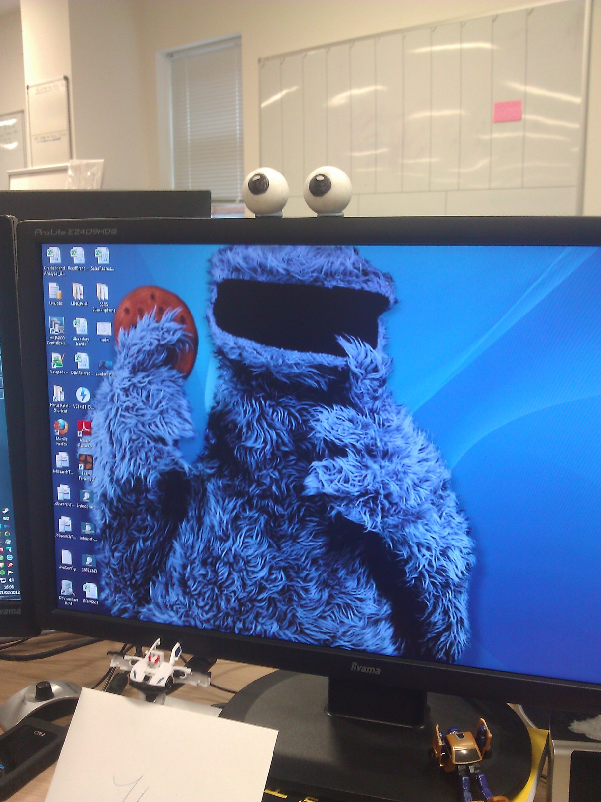Clever use of a desktop background