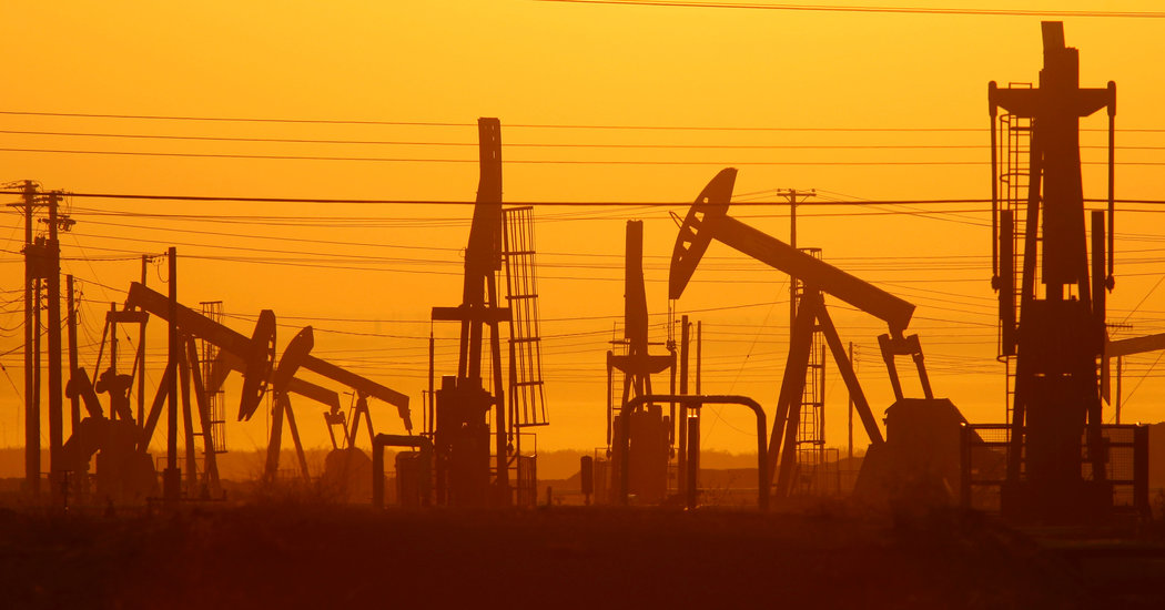 Obama Fracking Rule Is Struck Down By Court The New York Times