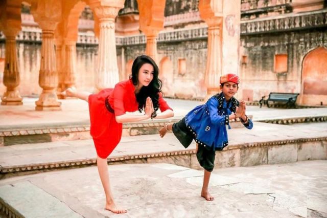 Miya Muqi Kung Fu Yoga Movie Actress Glamistan