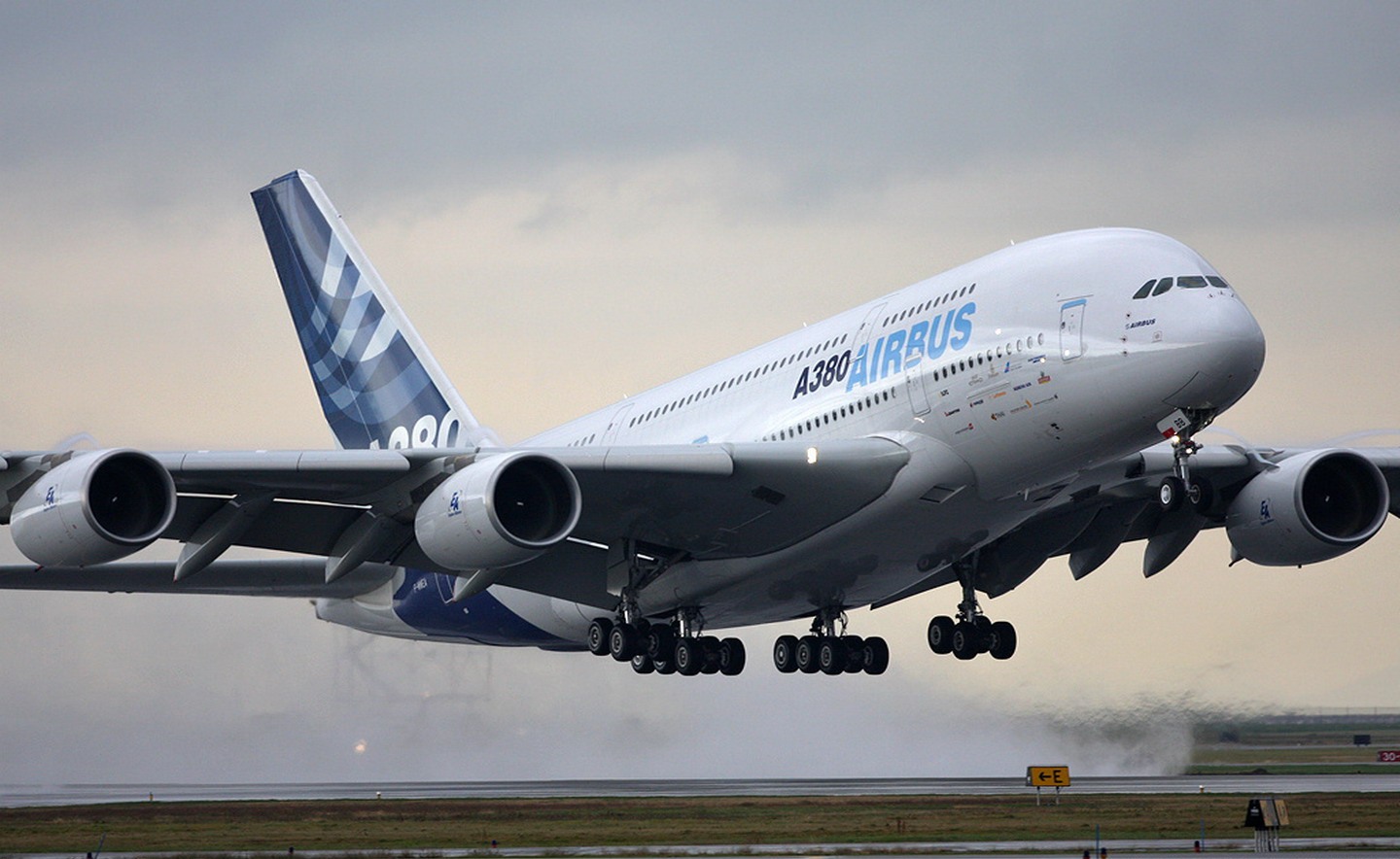 Airbus A380 Massive Takeoff Aircraft Wallpaper HD