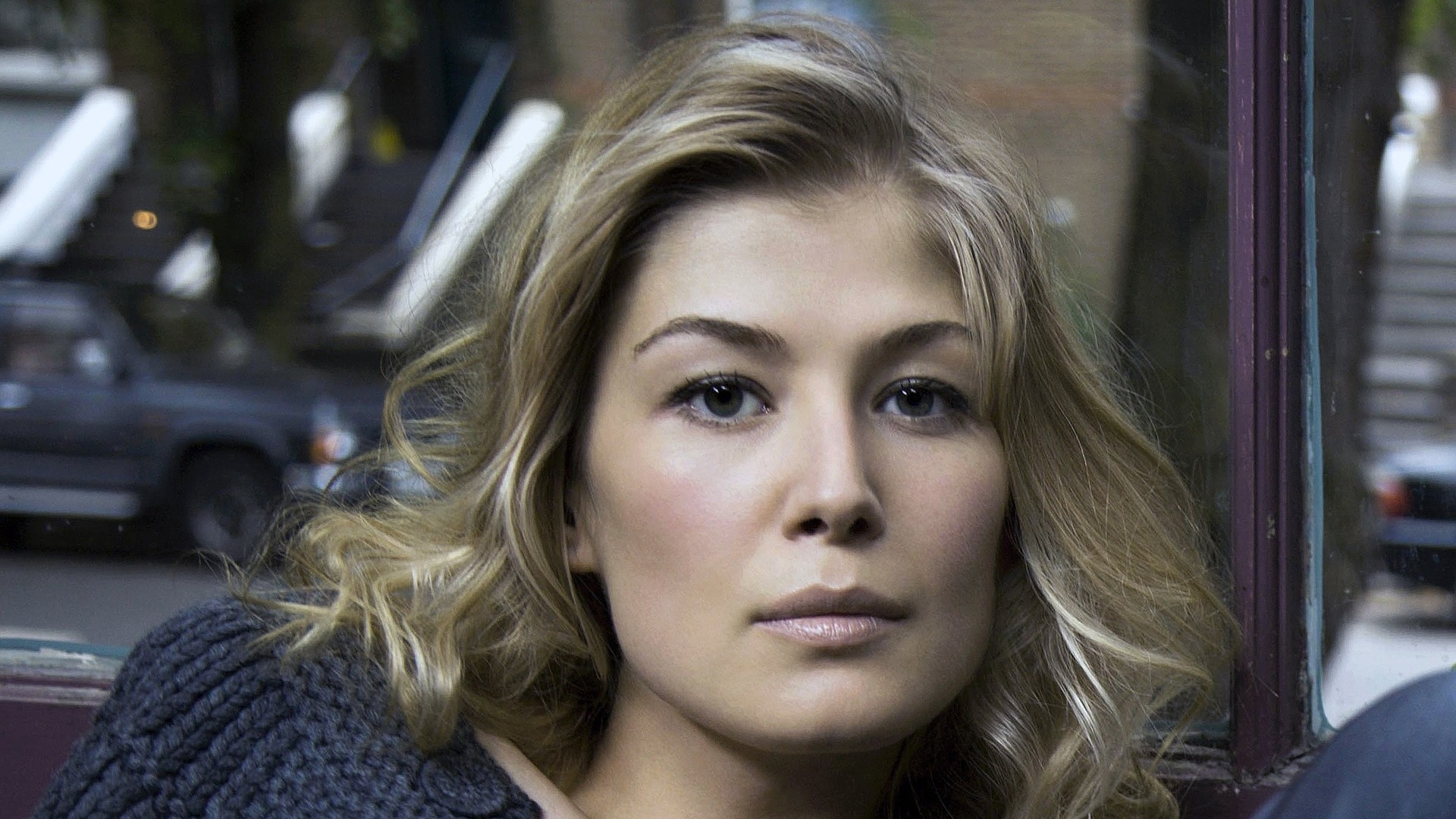 Rosamund Pike wallpapers Celebrity HQ Rosamund Pike pictures  4K  Wallpapers 2019