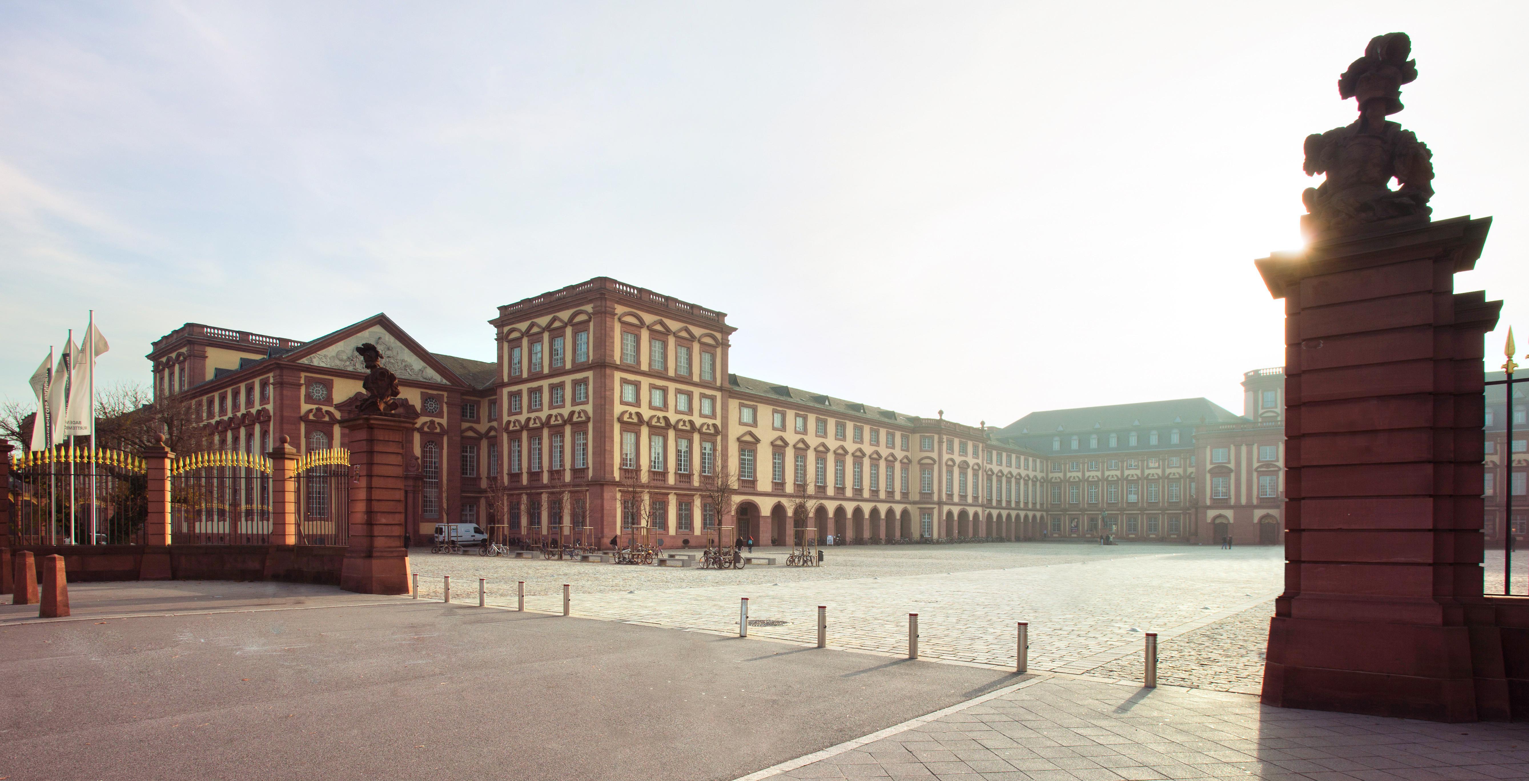 Travel Itineraries For Residenzschloss In October Updated