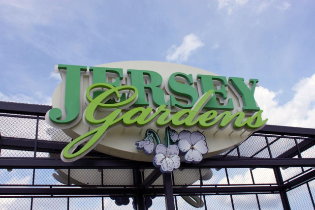 jersey gardens outlet mall stores