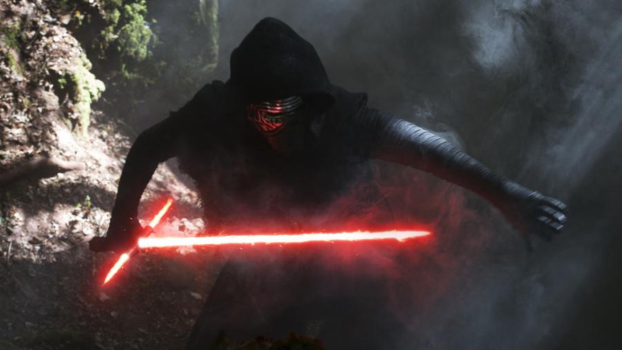 Kylo Ren in Star Wars The Force Awakens 4K Wallpaper