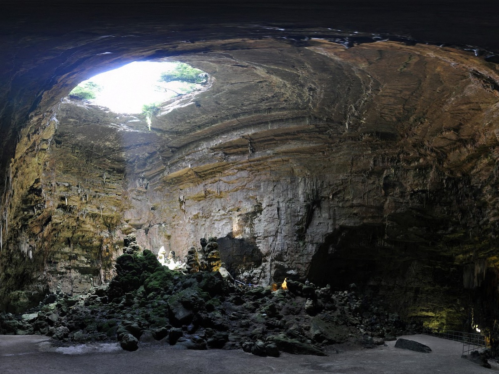 Caves Panorama Wallpaper Castellana Pictures