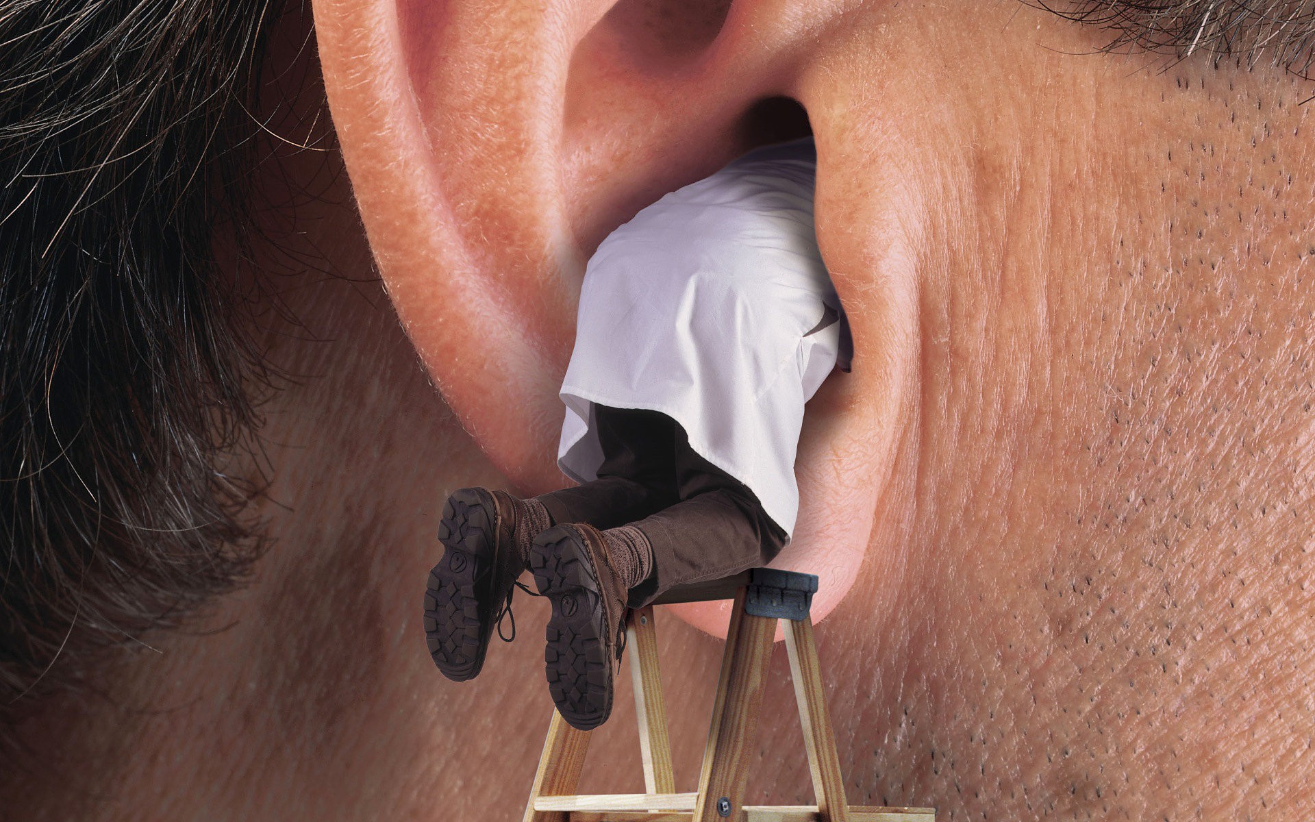 Doctor In The Ear Of Patient Wallpaper And Image