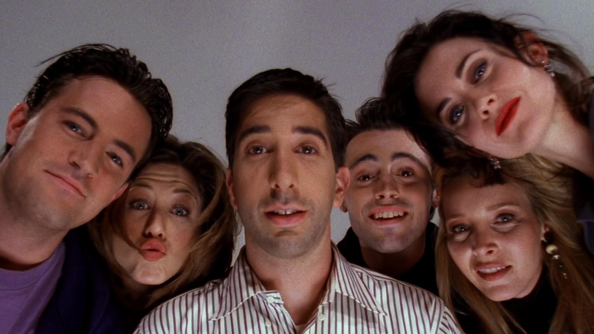 iPhone S C Friends Wallpaper HD Desktop