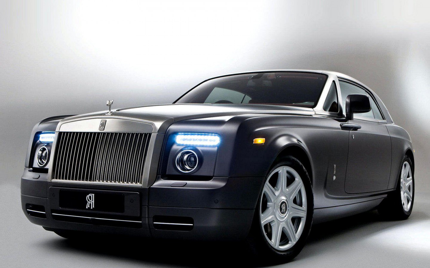 Rolls Royce Phantom Wallpaper Desktop HD Car Photos